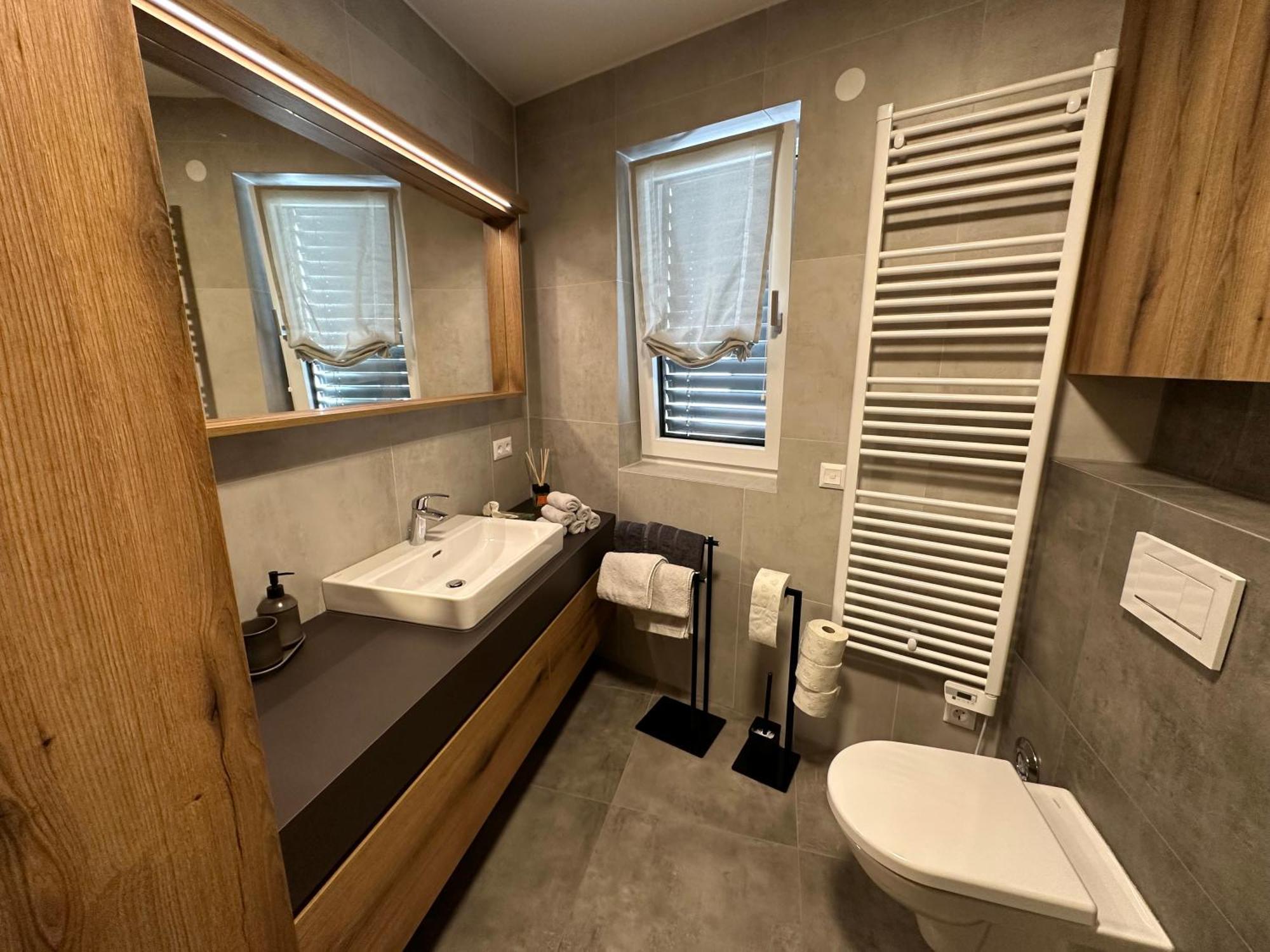 Apartment Deluxe Ossiacher See - Gerlitzen Sattendorf Buitenkant foto